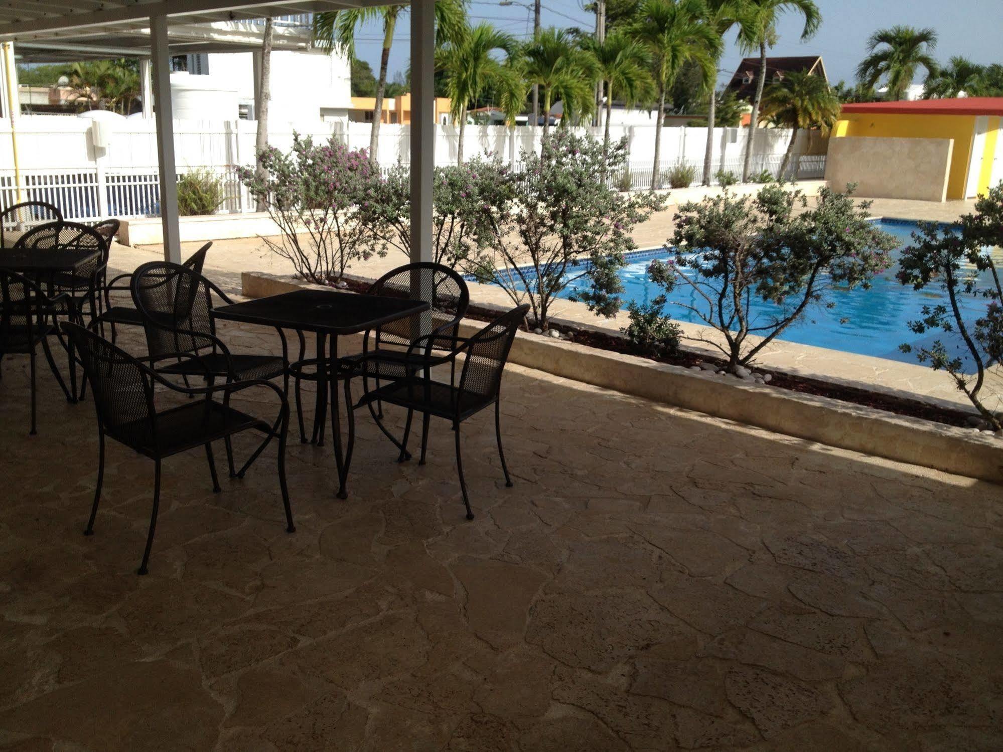 Arecibo Inn Екстериор снимка