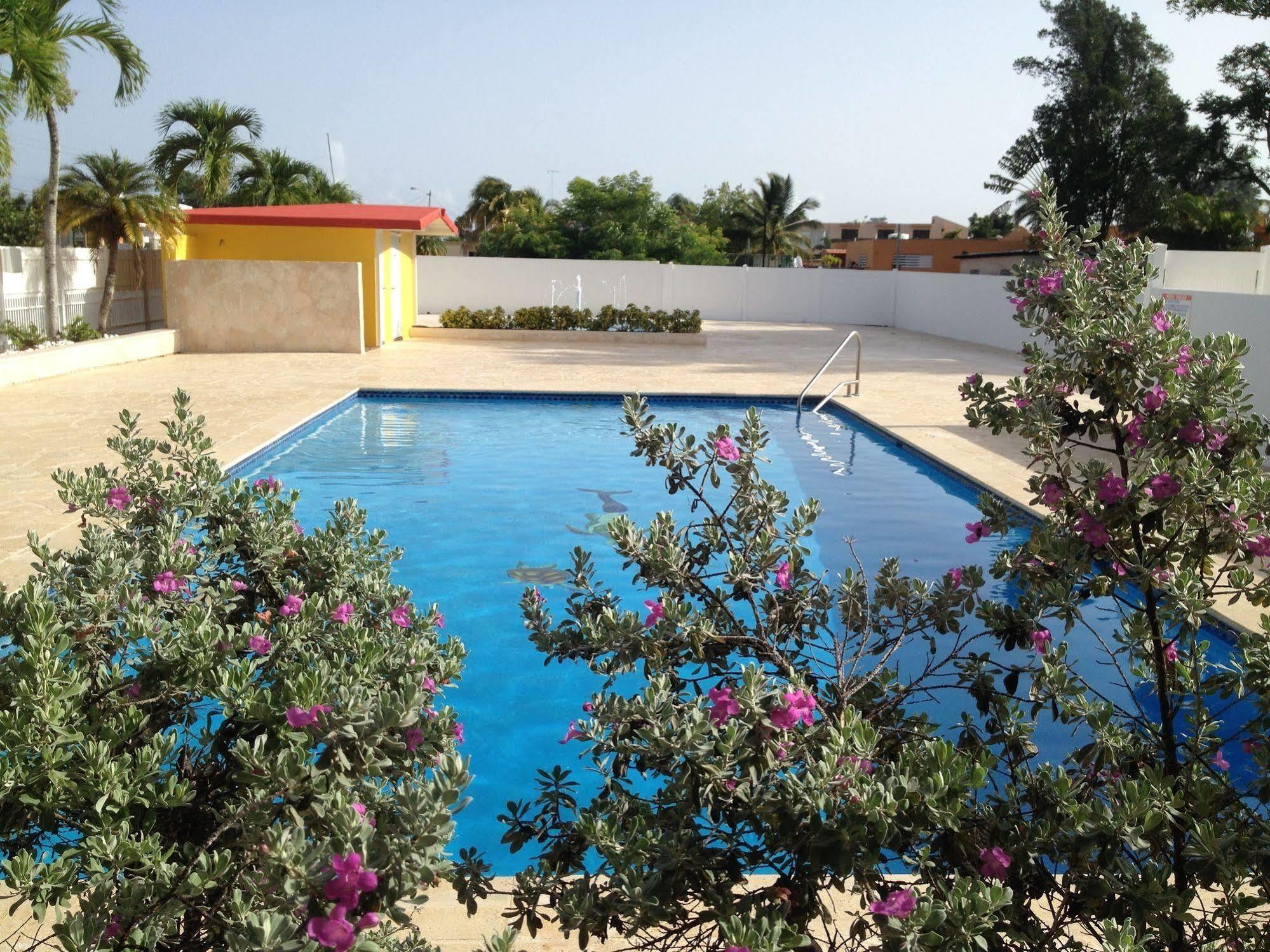 Arecibo Inn Екстериор снимка