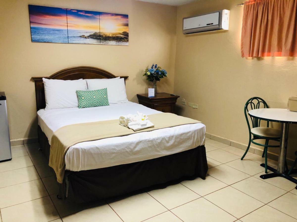 Arecibo Inn Екстериор снимка