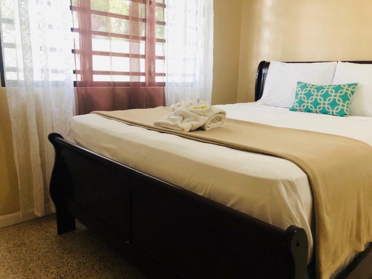 Arecibo Inn Екстериор снимка