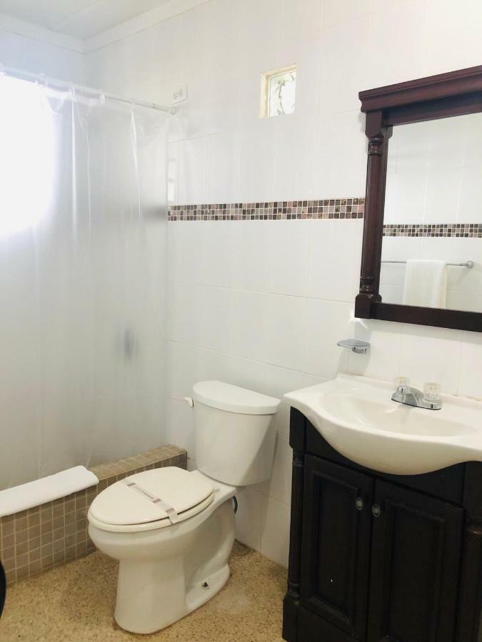 Arecibo Inn Екстериор снимка